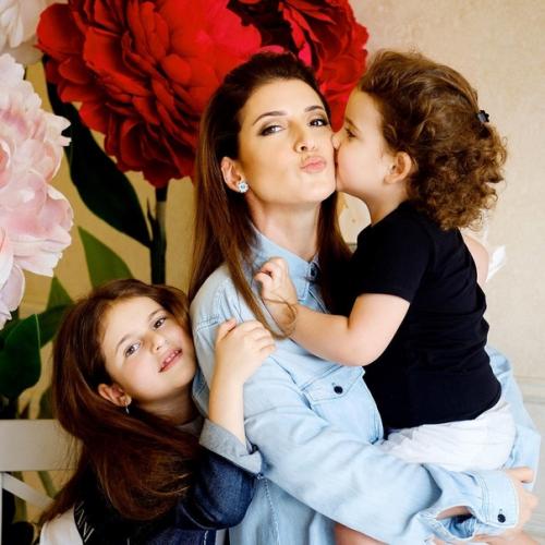 Певица жасмин впервые сына в его день рождения подстригла. 02