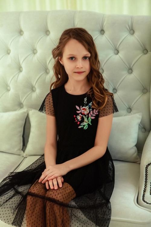 Давайте мы почитаем стихи в деньдочери. 01