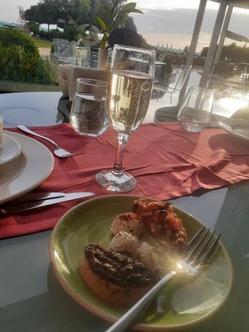 День десятый.  Ночью громыхало и сверкало. 01