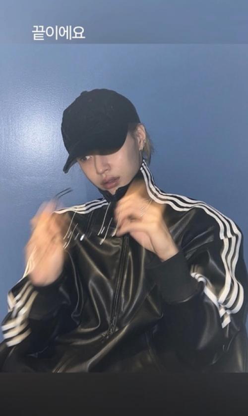 Theqoo вонбин из Riize говорит фанатам, что это конец для его длинных волос. 01 Theqoo вонбин из Riize говорит фанатам, что это конец для его длинных волос. 01