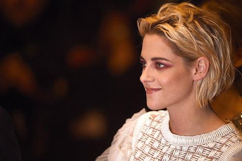 Соко высмеяла макияж своей бывшей подруги Кристен Стюарт на каннском кинофестивале. 04 Соко высмеяла макияж своей бывшей подруги Кристен Стюарт на каннском кинофестивале. 04