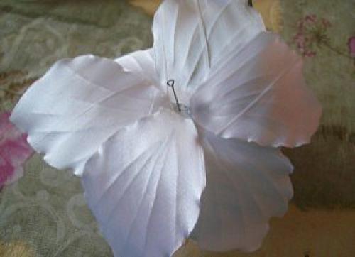 Лилия из лент. 06 Лилия из лент. 06