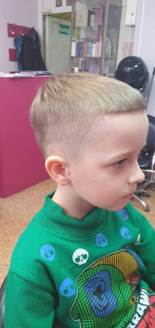 Шикарный парень. Красавчик, умничка, всегда с интересными новыми рассказами, юморист. 02