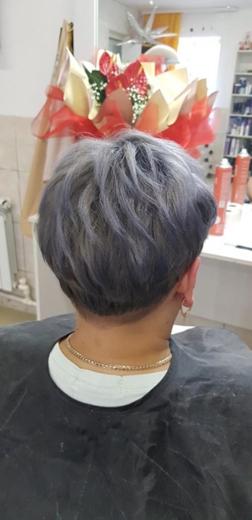 Каждая из нас хочет выглядеть стильно, модно и молодо. 01