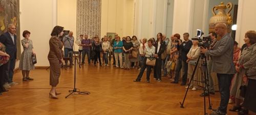 В музее Радищева новая выставка - Световая Природа Женщины. 02 В музее Радищева новая выставка - Световая Природа Женщины. 02