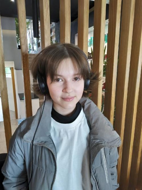 Обросшая стрижка каре была. 03