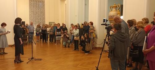 В музее Радищева новая выставка - Световая Природа Женщины. 01 В музее Радищева новая выставка - Световая Природа Женщины. 01