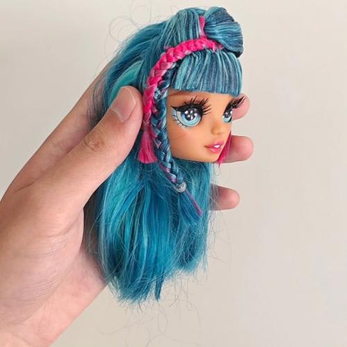 Еще фоточки головы новой скайлер - Rock Band. 02