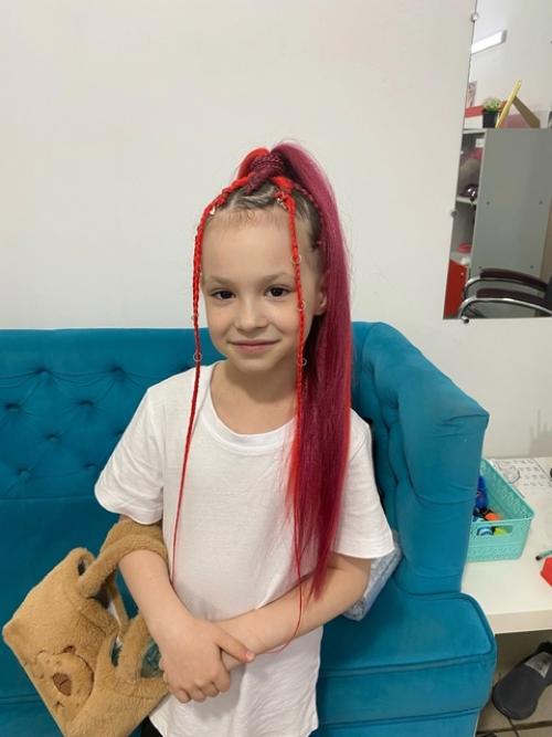 * Сколько же милых, нежных выпускниц я собрала за эту неделю! 01