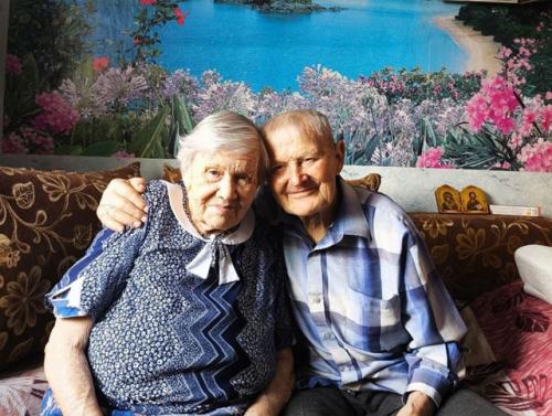 Железную свадьбу отмечают супруги бухтияр из куюргазинского района. 01