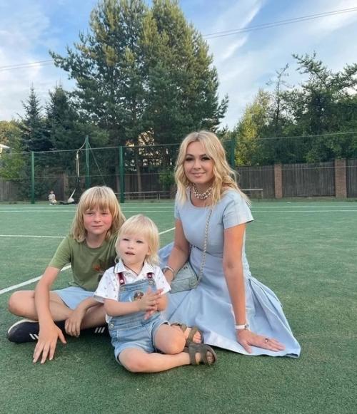 Горшок, под Который его Стригли, Походу Разбился - в сети обсуждают новую причёску гном гномыча. 01