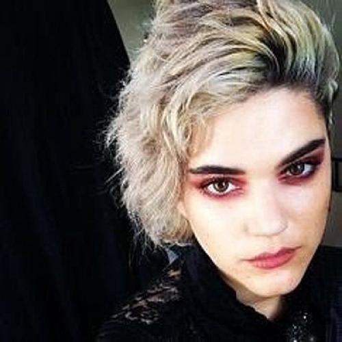 Соко высмеяла макияж своей бывшей подруги Кристен Стюарт на каннском кинофестивале. 01 Соко высмеяла макияж своей бывшей подруги Кристен Стюарт на каннском кинофестивале. 01