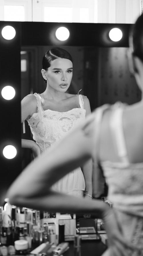 Ксения бородина фотосессию в свадебном неглиже показала. 03