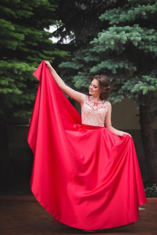 Я хочу выразить огромнейшую благодарность девочкам, которые сделали наш праздник шикарным. 03