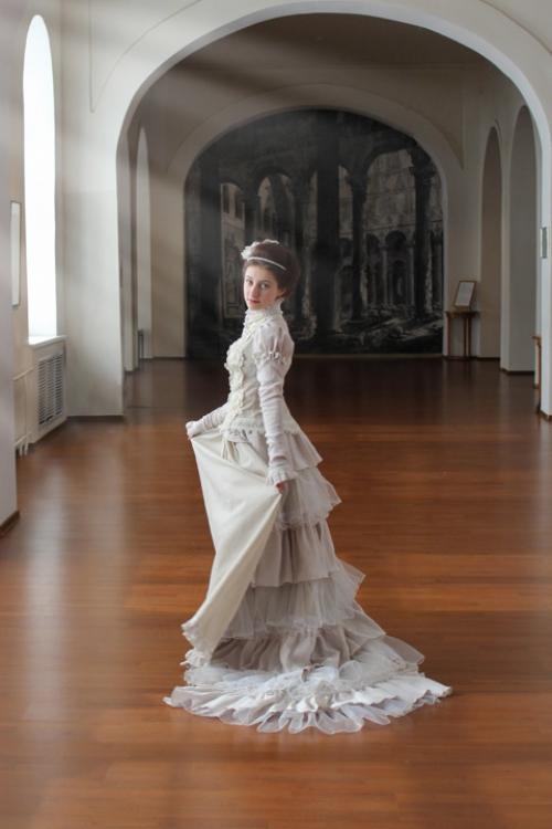 Лен, муслин, кружева, жемчуг, месяц стараний - и получилось платье начала 19 века. 01