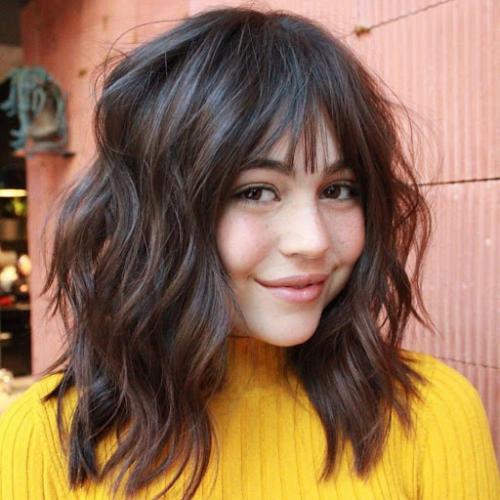 Для тех, кто за время карантина решился на смену прически, мы рассказываем про модные стрижки этого лета. 02