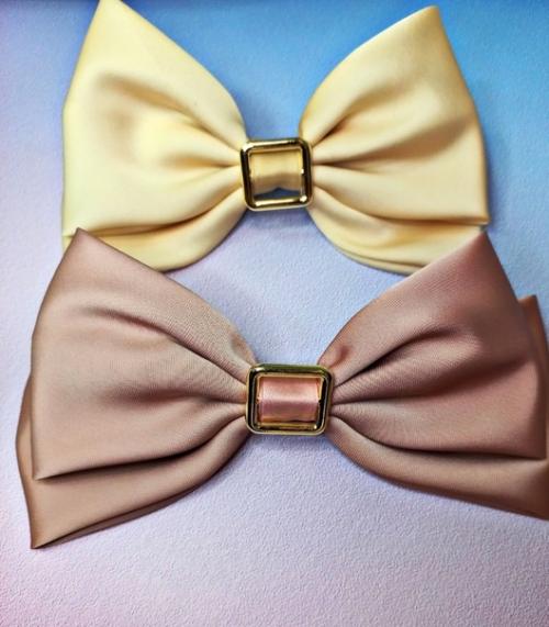 Женская заколка автомат поможет зафиксировать волосы и станет главным украшением вашей прически. 03