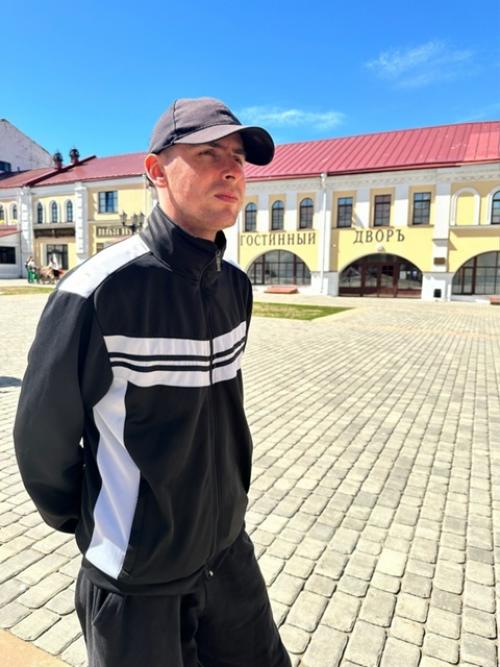 А ну-ка сделайте мне фото, месье Жан. 01