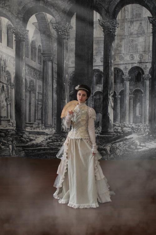 Лен, муслин, кружева, жемчуг, месяц стараний - и получилось платье начала 19 века. 05