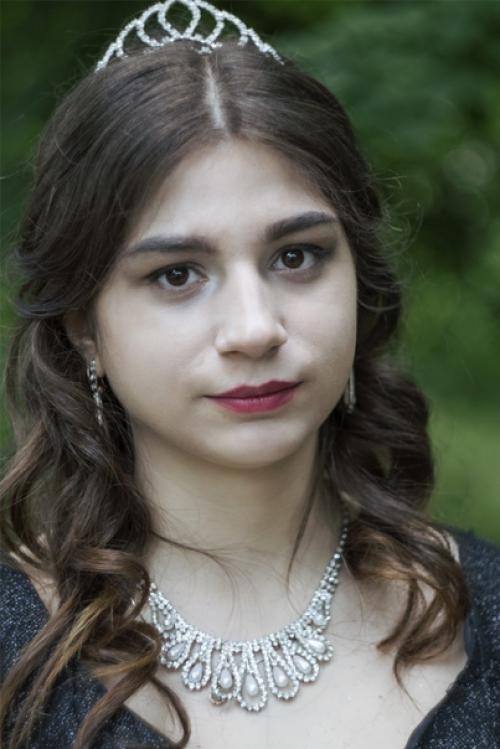 Выпускные платья, это вещь дорогостоящая, но прекрасная. 02