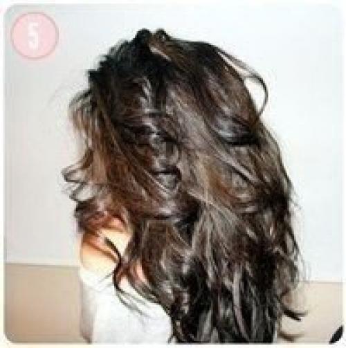 Мы делаем кудряшки при помощи утюжка? 05