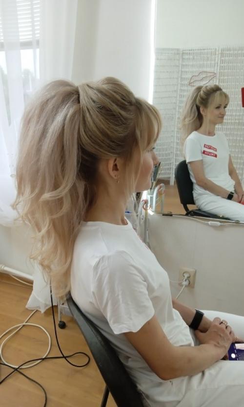 А вот очень интересная причёска. 02