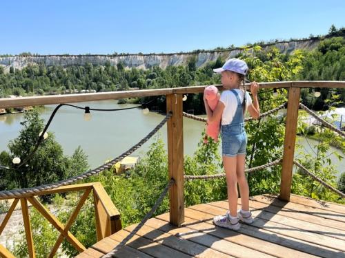 Парк Альпак - уютное местечко среди меловых гор под Воронежем, где альпак можно пожамкать за шубки. 08