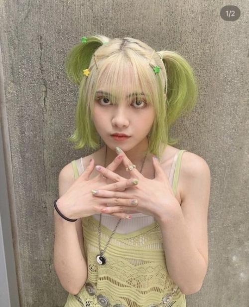 В Китае среди молодёжи сейчас популярен цвет волос - влюблённая жаба. 01 В Китае среди молодёжи сейчас популярен цвет волос - влюблённая жаба. 01