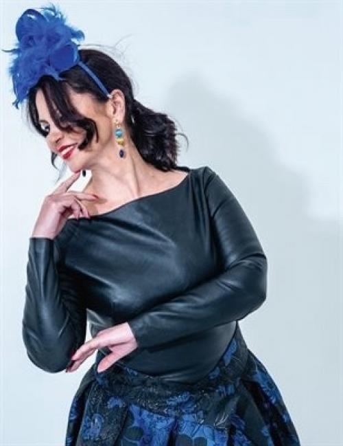 Обложка и восхитительная фотоистория Spreading Happiness & Joy! 03