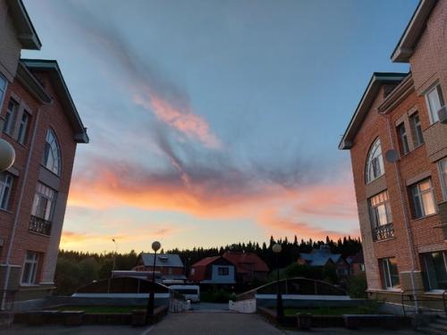 8 Лет назад я приехала. 01