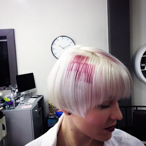 Пиксель - арт стал новым трендом в окрашивании волос. 09