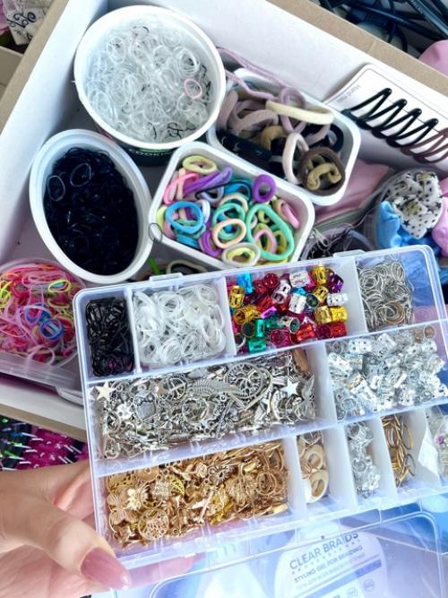 Мечта любой девчульки, и нет, я не про гору мороженого или платьев. 02