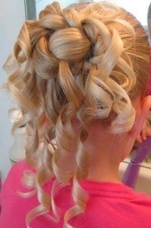 1. сделайте основной конский хвостик в том месте, где пожелаете и завяжите его эластичной резинкой. 07 1. сделайте основной конский хвостик в том месте, где пожелаете и завяжите его эластичной резинкой. 07