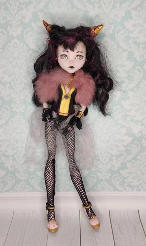 Продаю кукол из своей коллекции, чтоб не лежали мертвым грузом и чтоб перейти на новый этап жизни. 08