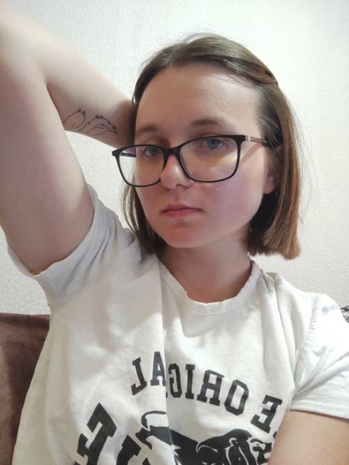 Решение отхерачить 32 см волос в январе 2020 года было лучшим в моей жизни. 01