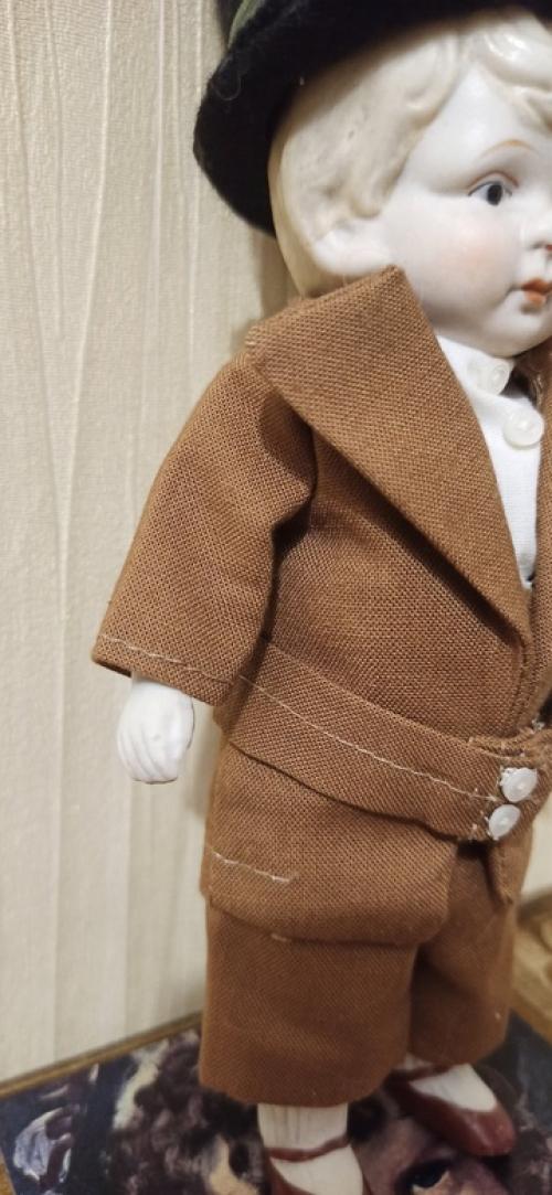 Вот ещё один мальчик с пальчик! 08