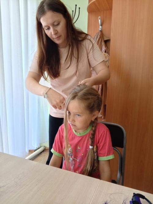 13 сентября в России отмечается день парикмахера. 01 13 сентября в России отмечается день парикмахера. 01