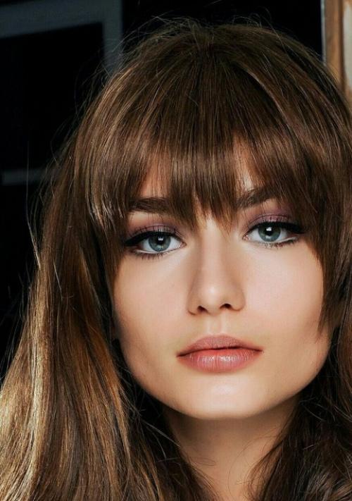 Актуальные тенденции.   Независимо от того, какую длину волос вы предпочитаете, прическа должна быть: 06