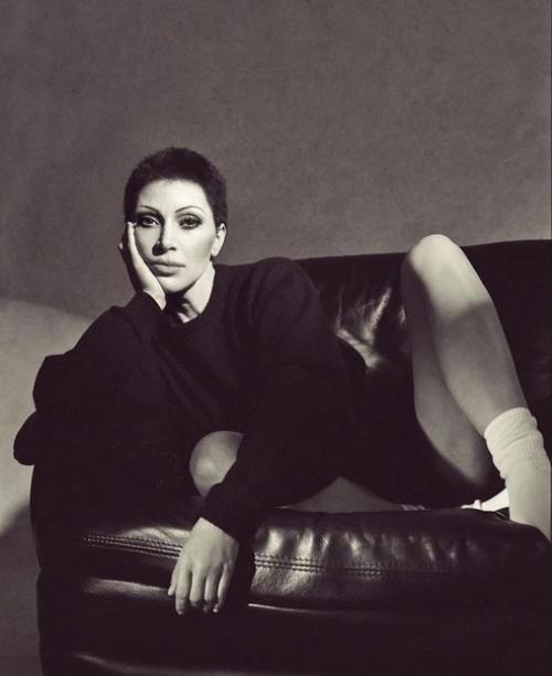 Ким кaрдaшьян экспериментирует с имиджем. 02