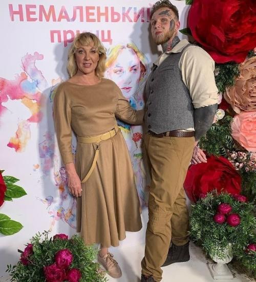 32-Летний сын Елены Яковлевой женился во второй раз. 03