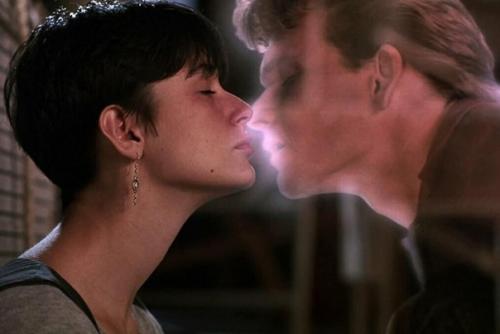 Фильм Привидение 1990 г. 02 Фильм Привидение 1990 г. 02