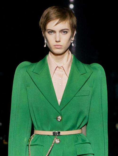 Осенний сезон всегда с переменами ассоциируется. 01