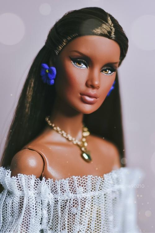 Решила продать своих девочек. 02