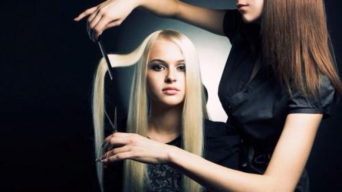 Внимание!  В нашем салоне красоты Кокетка теперь парикмахер работает? 01