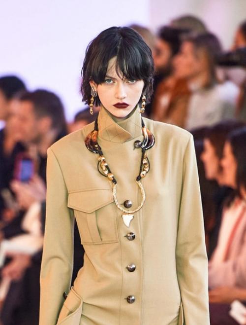 Осенний сезон всегда с переменами ассоциируется. 06