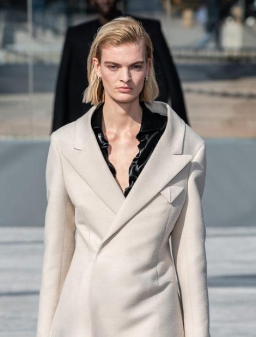 Осенний сезон всегда с переменами ассоциируется. 04