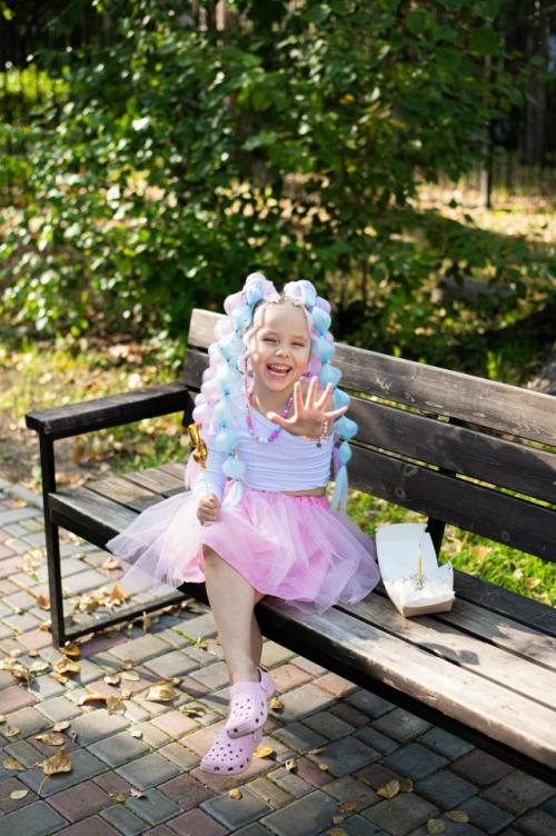 Таким образом, если день рождения у ребёнка ранней осенью, можно сделать вот такие прикольные летние фотки. 07