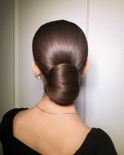 Как сделать прическу с пучками на средние волосы. Пучок на базе волос средней длины